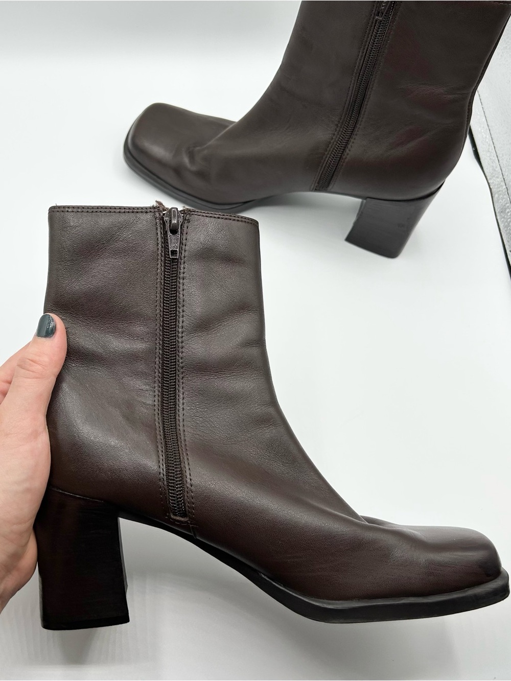 Dark Brown Leather Square Toe Heeled Ankle Booties Boots Women’s Size 7.5 - Picture 5 of 9